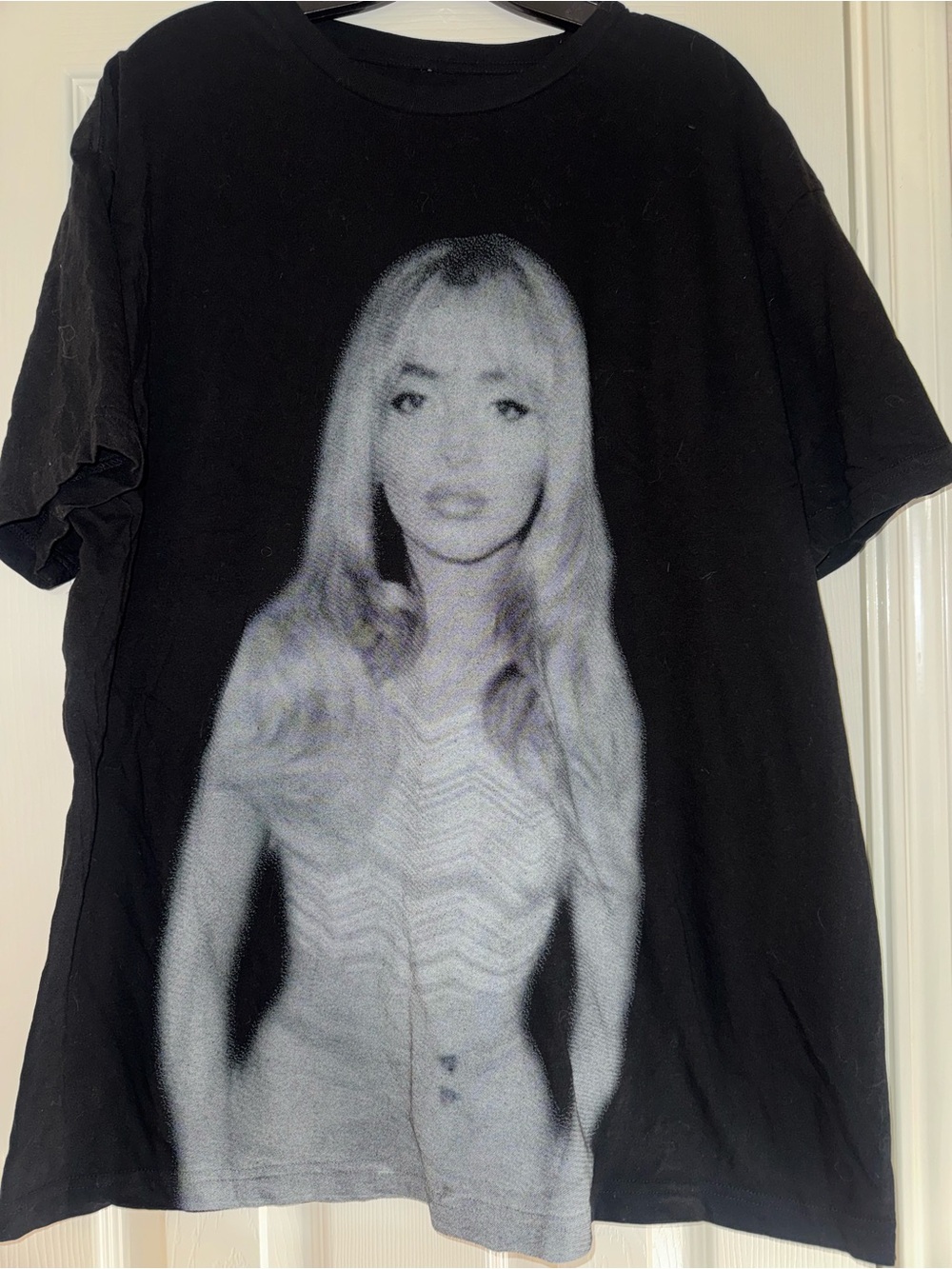 Sabrina Carpenter Black Graphic Photo-Print Women's Tee